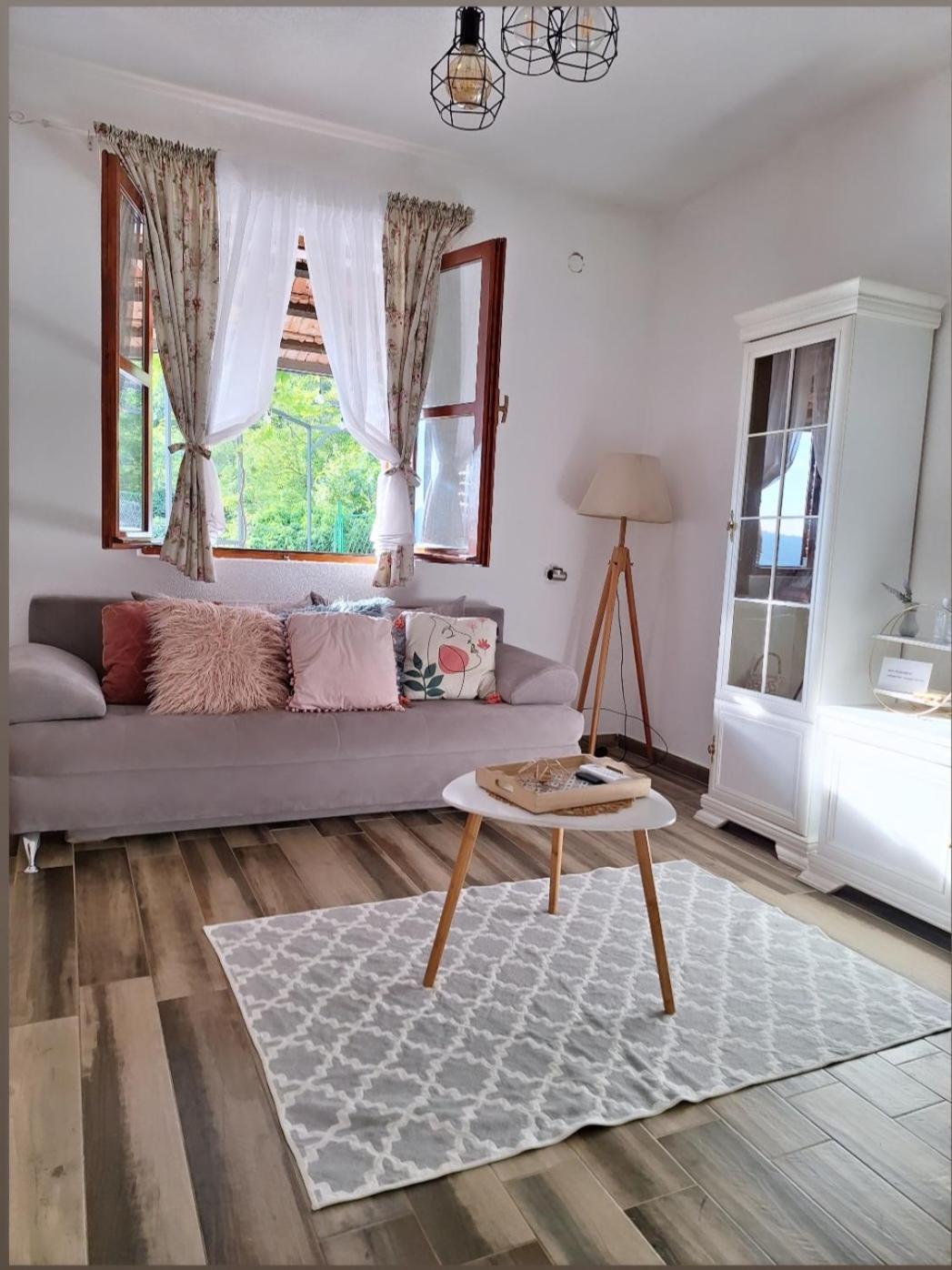 Banjo Rustic House Lake View Virpazar Luaran gambar